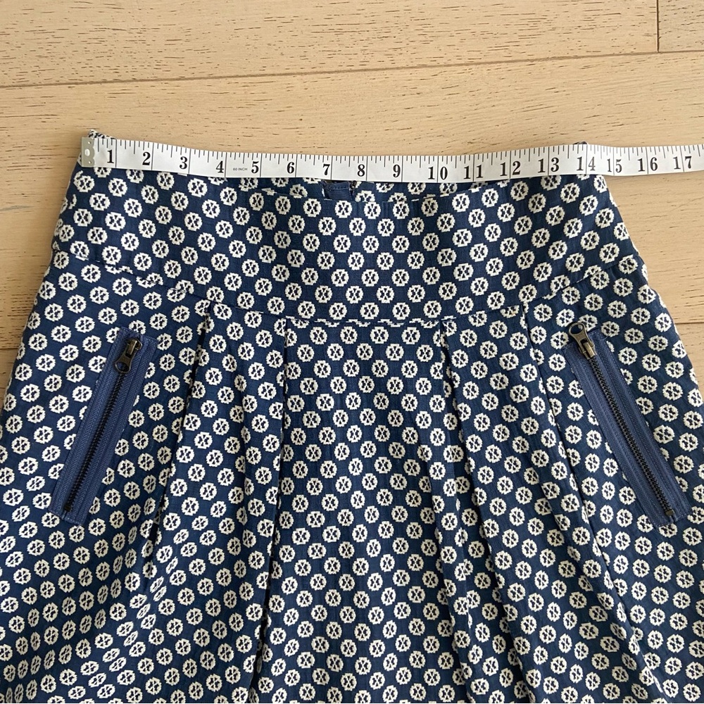MAEVE Anthropologie Blue White Pleated Mini Skirt Size 4 Coastal Preppy EUC - Picture 6 of 7